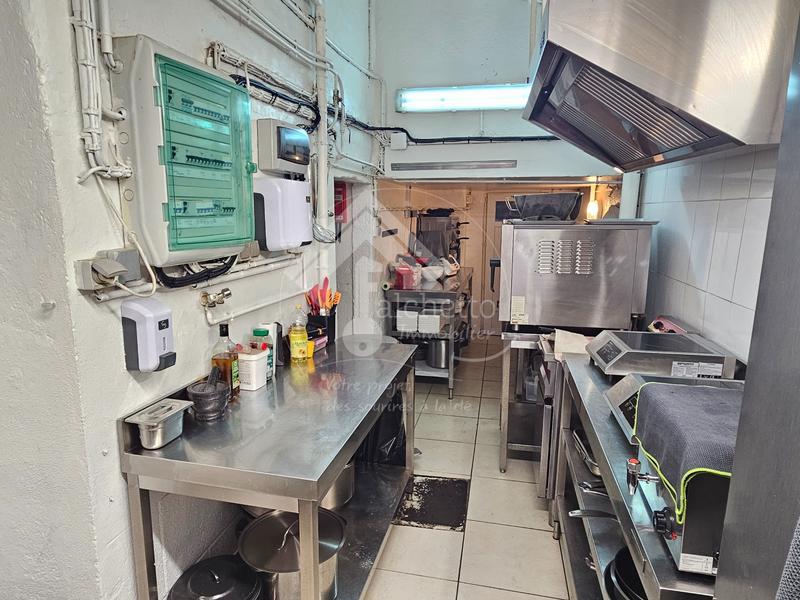 Fonds de commerce - Magasins - 230 m²