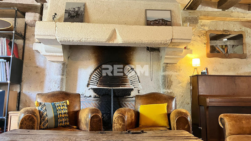 Maison - 185 m² - 7 pièces