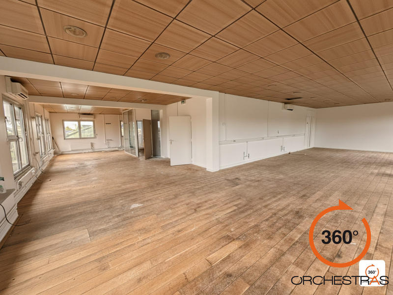 Local d'activités - 423 m²