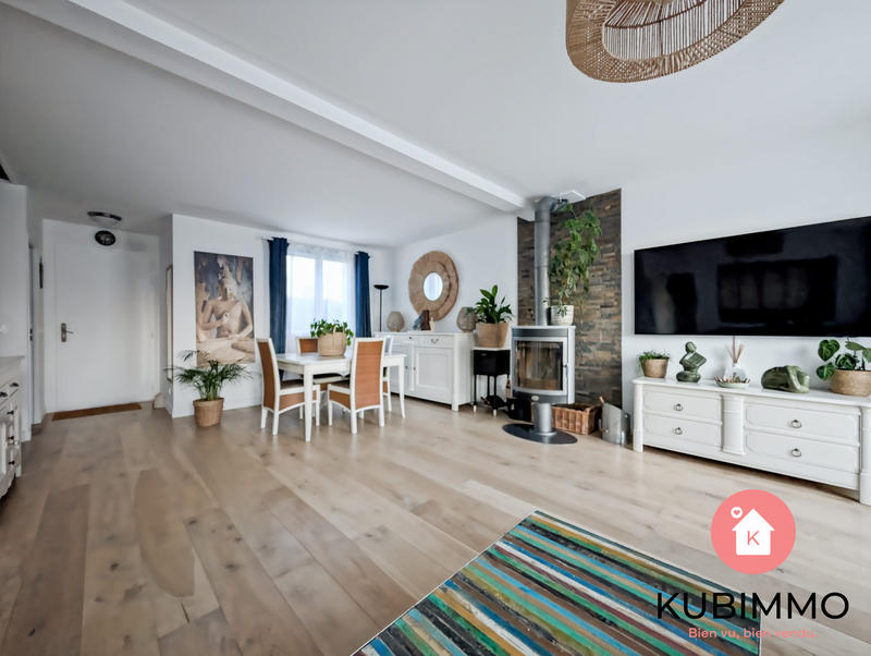 Maison - 98 m² - 4 pièces