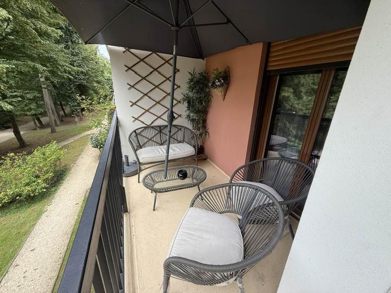 Appartement - 85 m² - 3 pièces