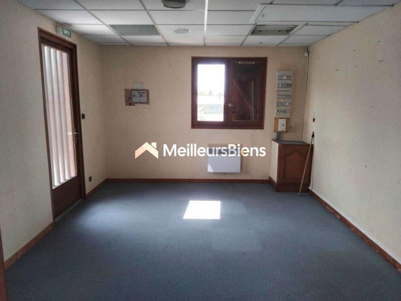 Local d'activité / Entrepôt - 162 m² - 4 pièces