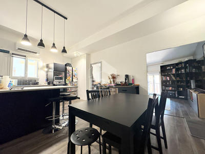 Appartement - 60 m² - 2 pièces