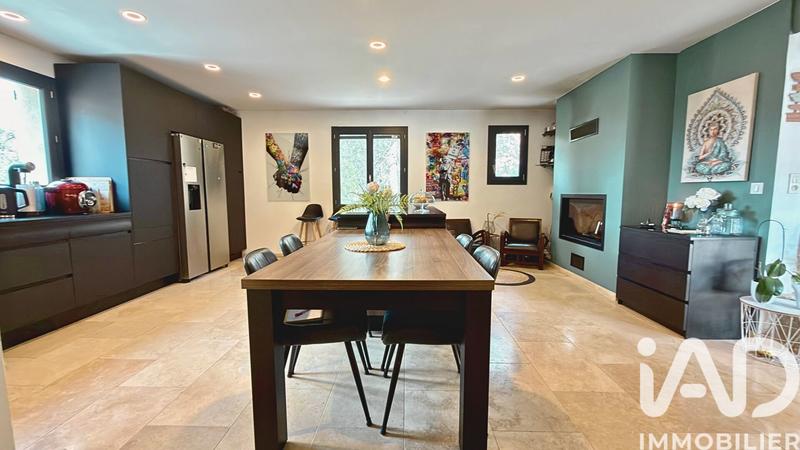 Maison - 272 m² - 10 pièces