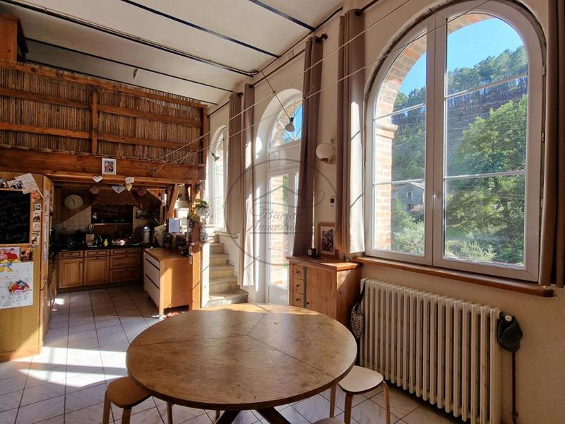 Maison - 155 m² - 6 pièces