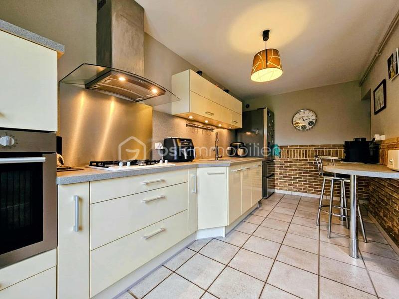 Maison - 91 m² - 5 pièces