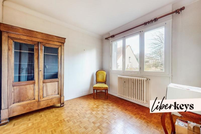 Maison - 12 m² - 6 pièces