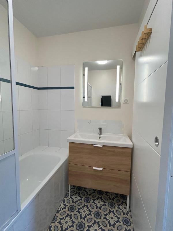 Appartement - 75 m² - 4 pièces