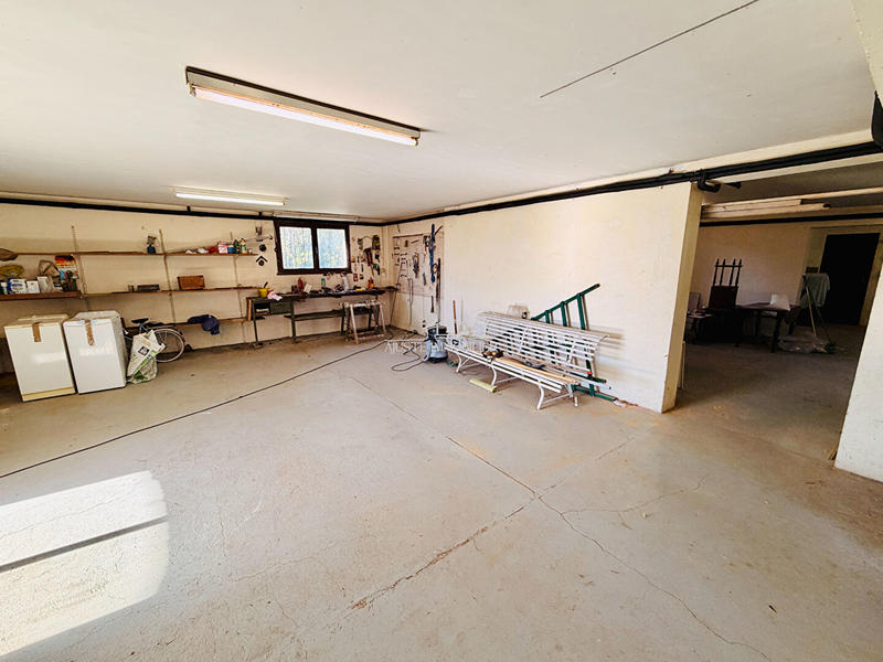 Maison - 260 m² - 5 pièces