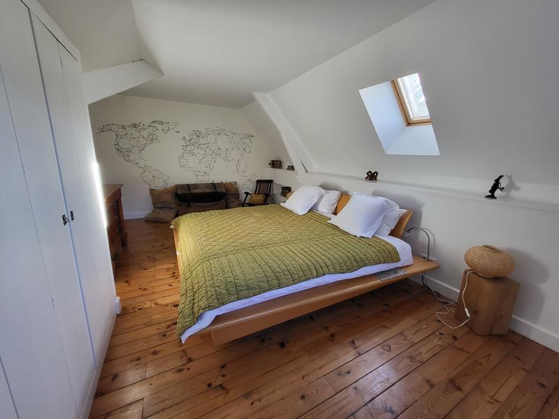 Maison - 225 m² - 10 pièces