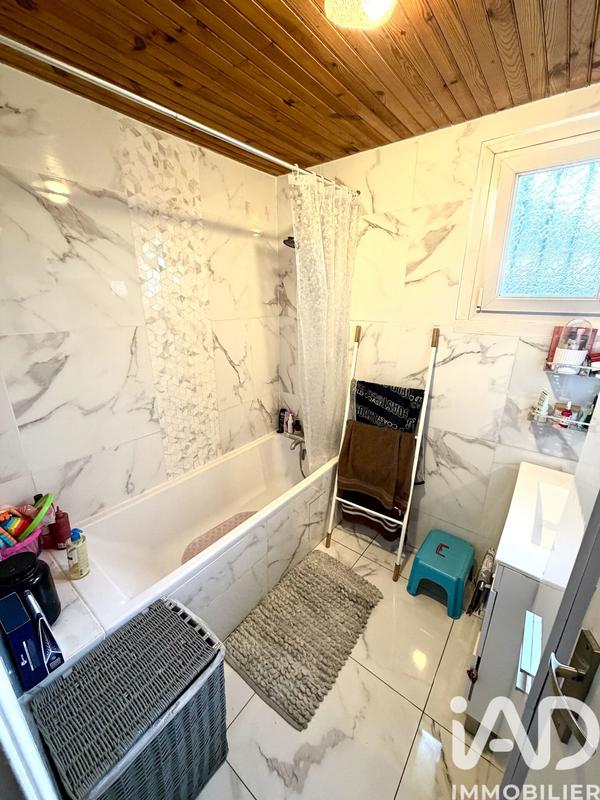 Maison - 100 m² - 6 pièces