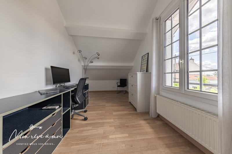 Maison - 106 m² - 4 pièces