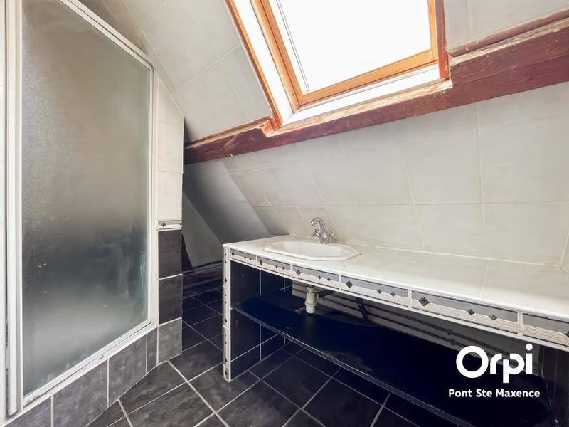 Maison - 142 m² - 6 pièces