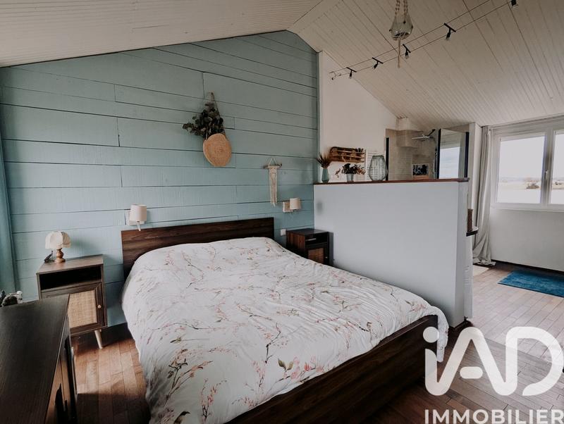 Maison - 205 m² - 9 pièces