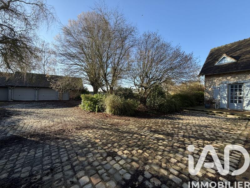 Maison - 310 m² - 8 pièces