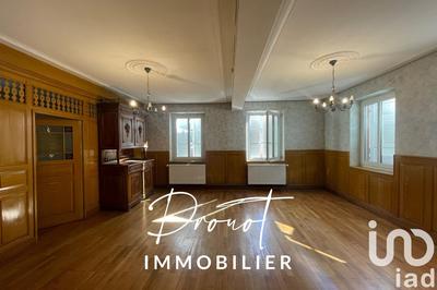 Maison - 238 m² - 9 pièces