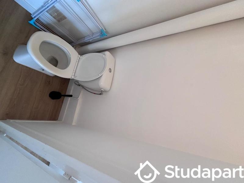 Chambre - 11 m² - 1 pièce