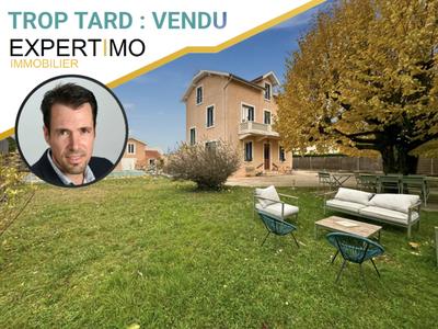 Maison - 172 m² - 8 pièces