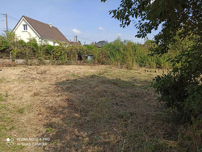Terrain - 735 m²