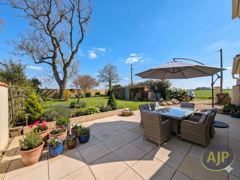 Maison - 92 m² - 4 pièces