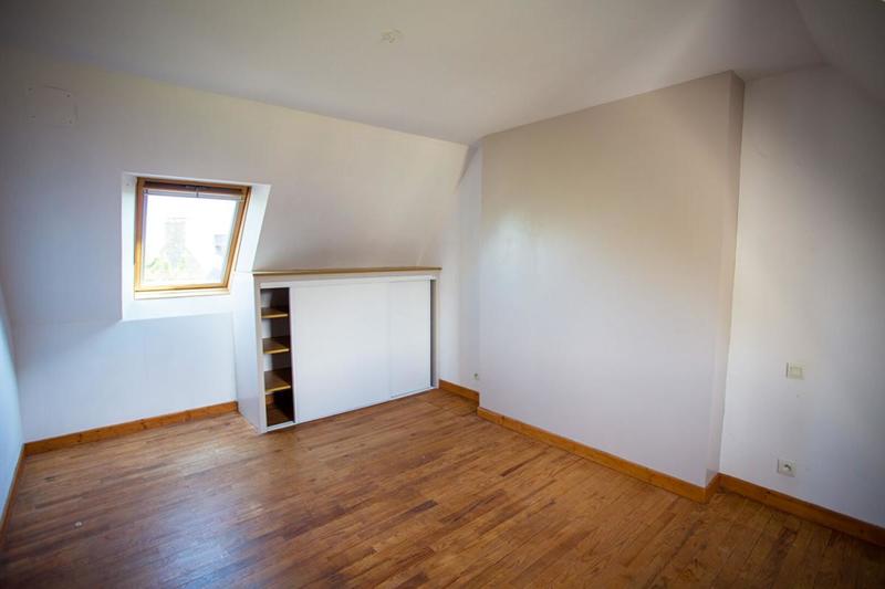 Maison - 184 m² - 7 pièces