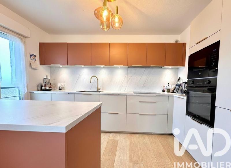 Appartement - 84 m² - 4 pièces