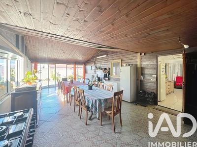 Maison - 140 m² - 3 pièces