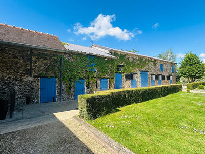 Maison - 542 m² - 20 pièces