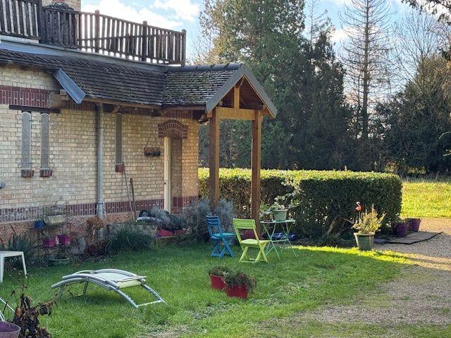 Maison - 136 m² - 4 pièces