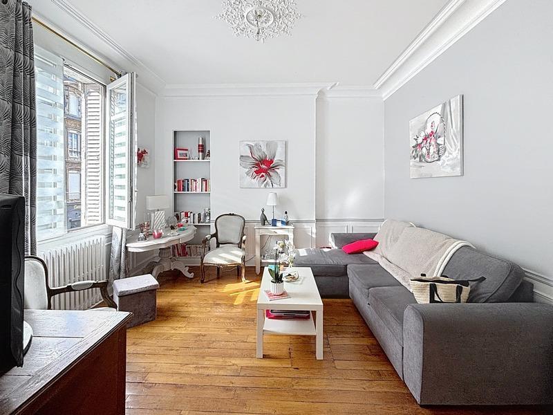 Appartement ancien - 73 m² - 3 pièces