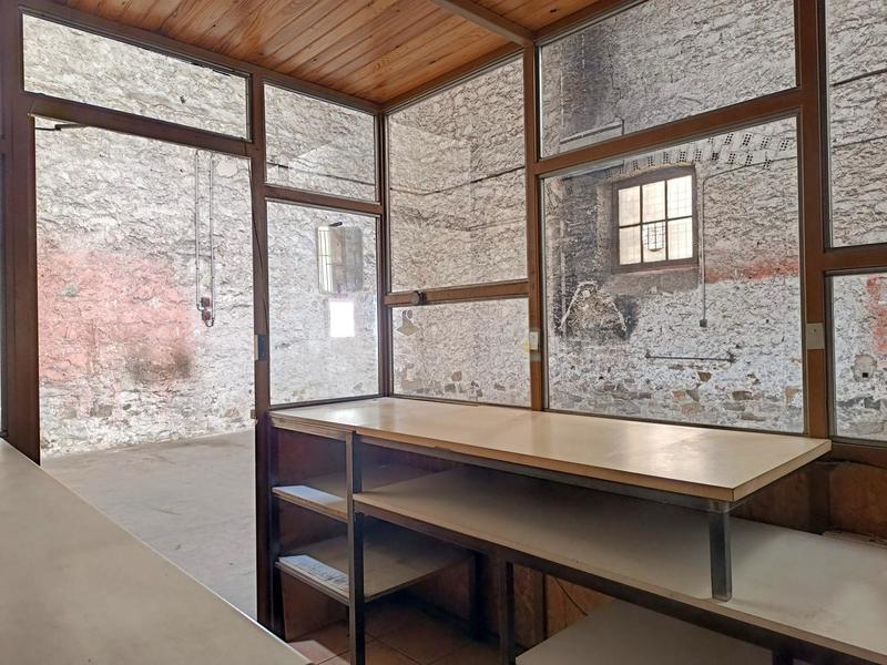 Local commercial - 233 m²