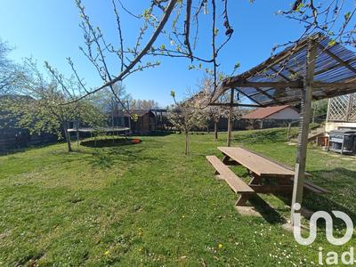 Maison - 140 m² - 6 pièces