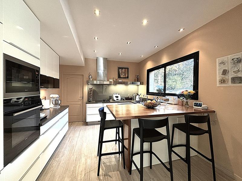 Villa - 200 m² - 5 pièces