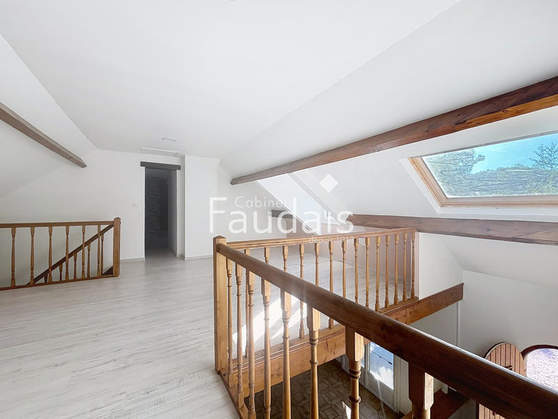 Maison - 122 m² - 6 pièces