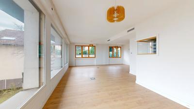 Maison - 233 m² - 5 pièces