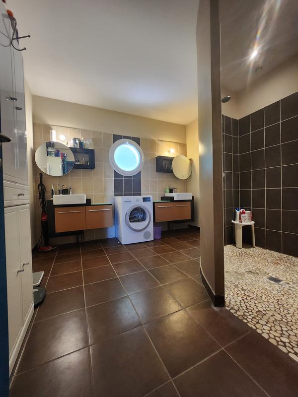 Maison - 170 m² - 7 pièces