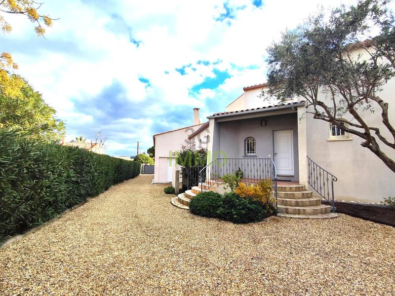 Maison - 238 m² - 8 pièces