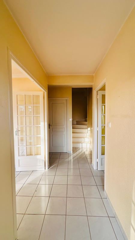 Maison - 121 m² - 6 pièces