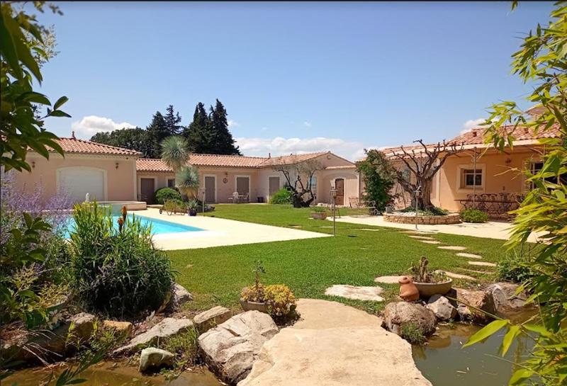 Propriété - 338 m² - 11 pièces