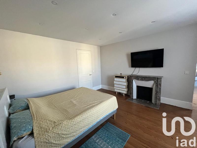 Maison - 440 m² - 9 pièces