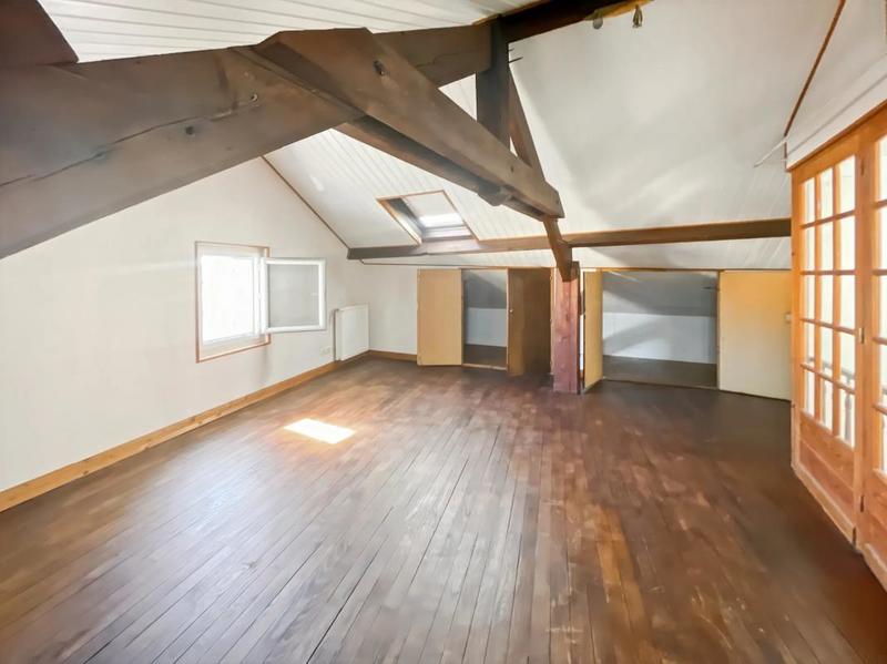 Appartement - 128 m² - 6 pièces