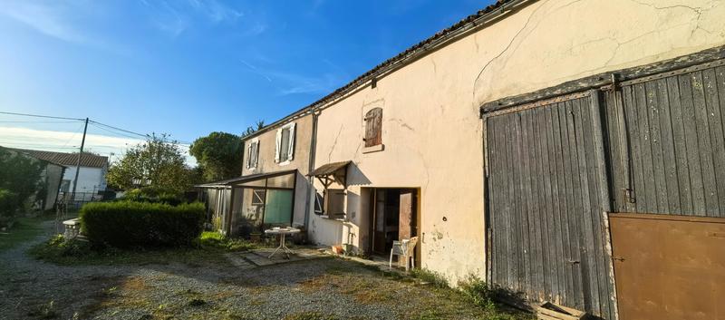 Maison - 180 m² - 9 pièces