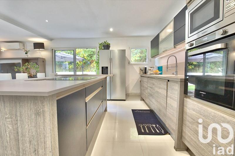 Appartement - 168 m² - 3 pièces