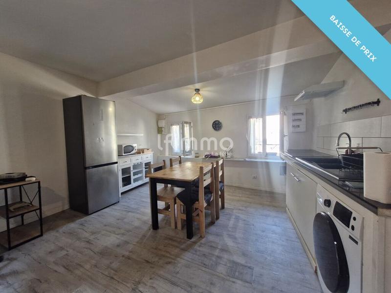 Immeuble - 104 m² - 6 pièces