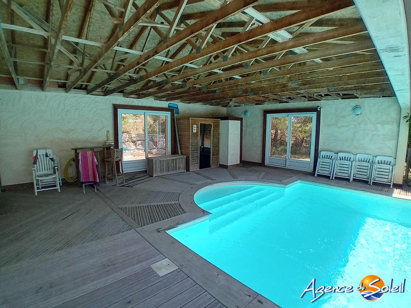 Villa - 326 m² - 10 pièces