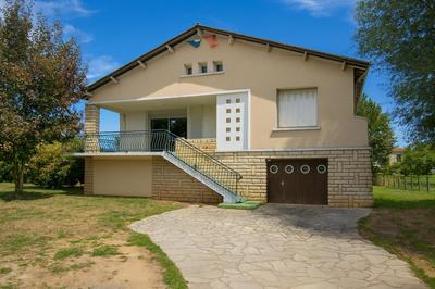 Maison - 96 m² - 4 pièces