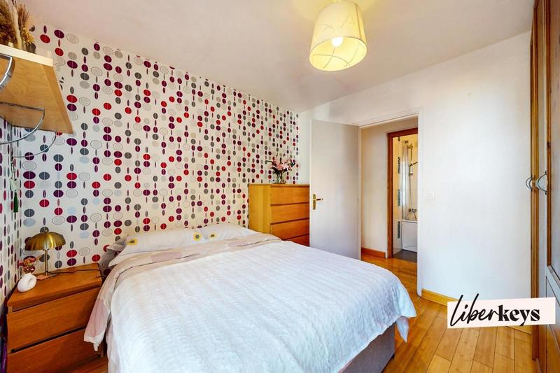 Appartement - 91 m² - 5 pièces