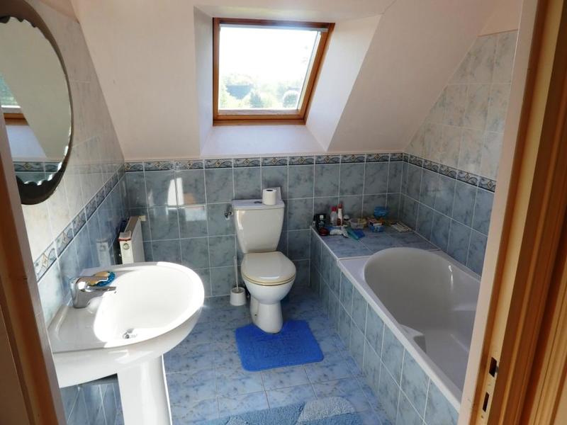 Maison - 98 m² - 5 pièces