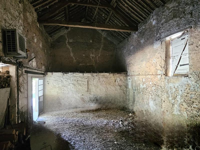 Maison - 453 m² - 7 pièces