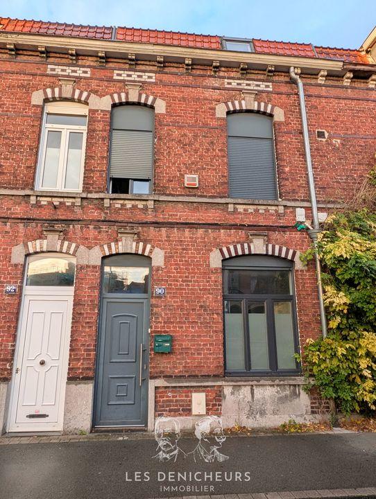 Immeuble - 130 m² - 6 pièces